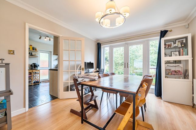 54, Thirlmere Gardens, Northwood photo 4