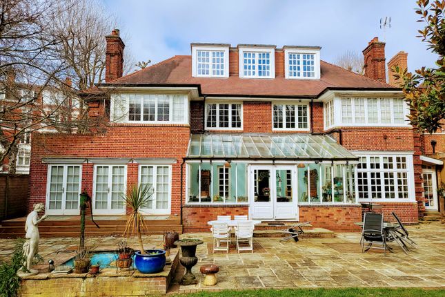 Thumbnail Detached house for sale in Heath Drive, Hampstead