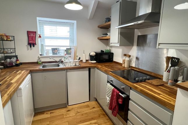 Mews house to rent in Buttersby Lane, Plymouth