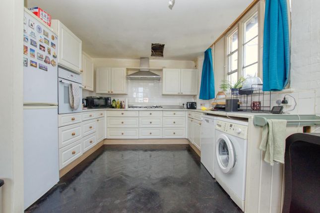 Peartree Road, Southampton photo 5