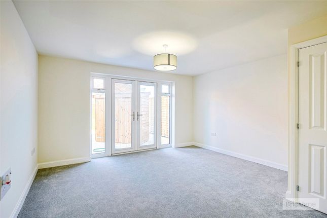 9, Skelton Drive, Bury St. Edmunds photo 4