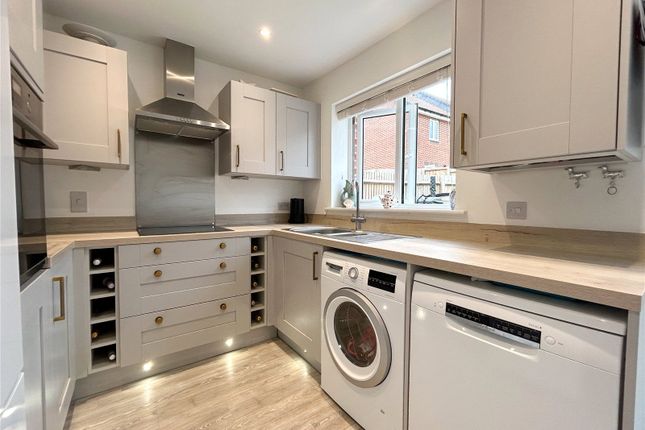 8, Tivoli Way, Blandford Forum photo 2