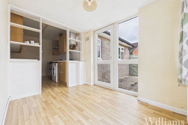65 Wellington Street, Thame photo 3