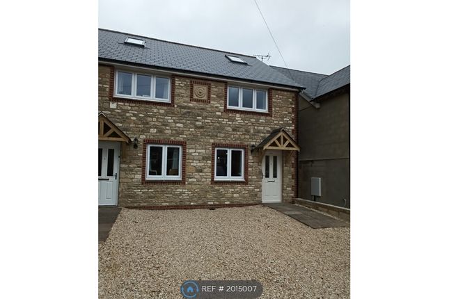Semi-detached house to rent in Church Street, Brackley