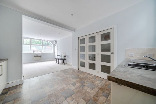 1b Kings Road, Haslemere photo 4