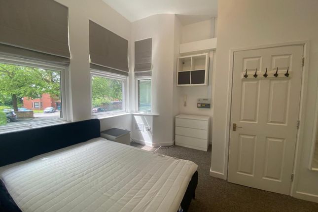 Apt 4, 17, Greenheys Road, Liverpool photo 4