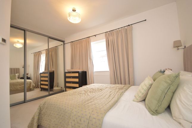 111 Minerva Way, Beaconsfield photo 4