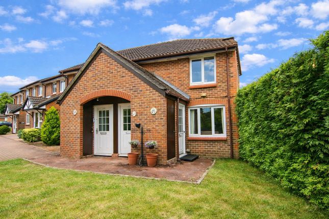 129, Acorn Drive, Wokingham photo 2