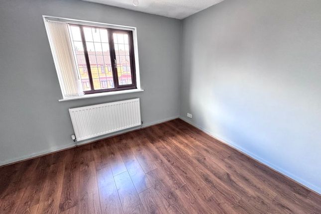 32, Ashleigh Drive, Nuneaton photo 5