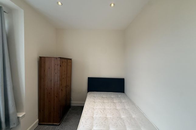Flat 3, 21 Commercial Street, Dundee, DD1 3DD, Dundee photo 2