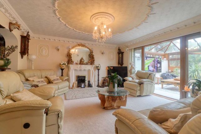 110, Jaywick Lane, Clacton on Sea photo 2