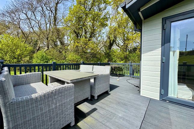 21, Hengistbury Heights, Barton On Sea photo 3