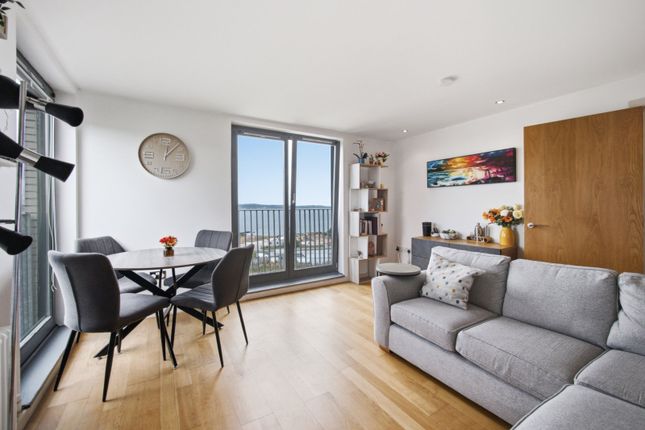 28/6 Saltire Street, Edinburgh photo 3