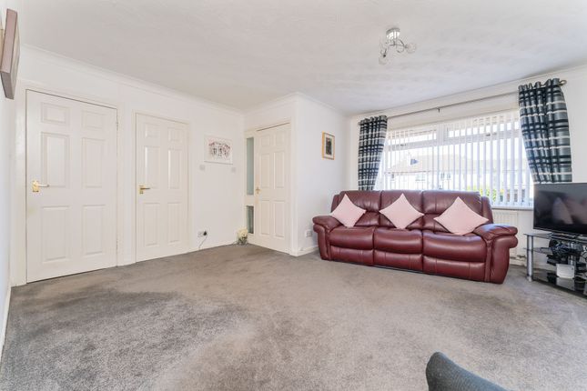 98 Coatbridge Road, Airdrie photo 3