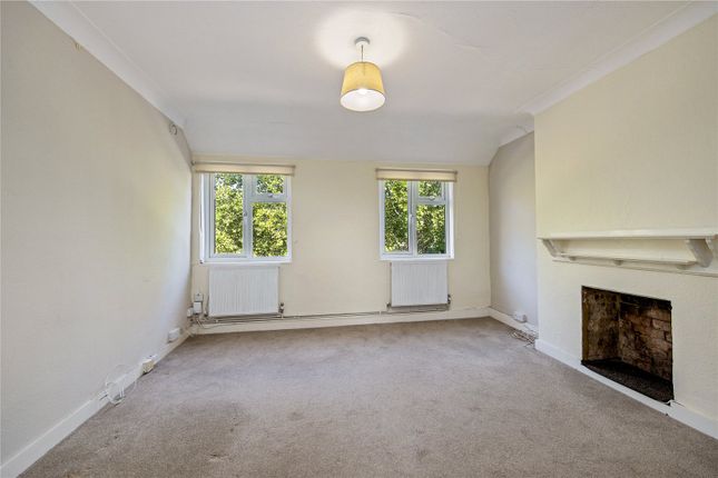 Flat 29 Ashleigh House,, Mortlake High Street, London photo 3