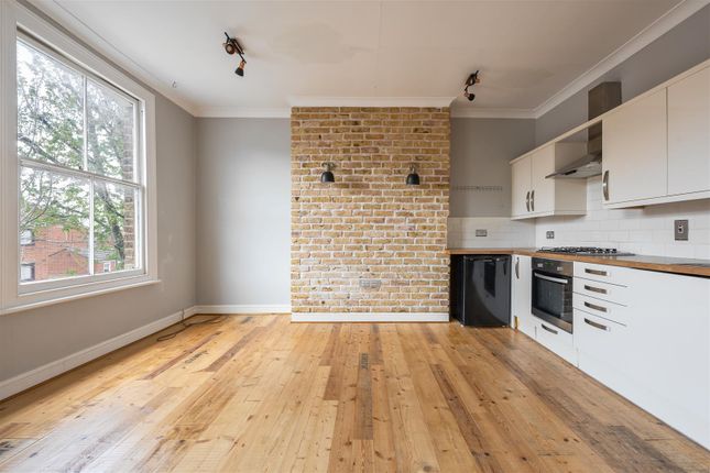 Flat for sale in Southwold Road, London