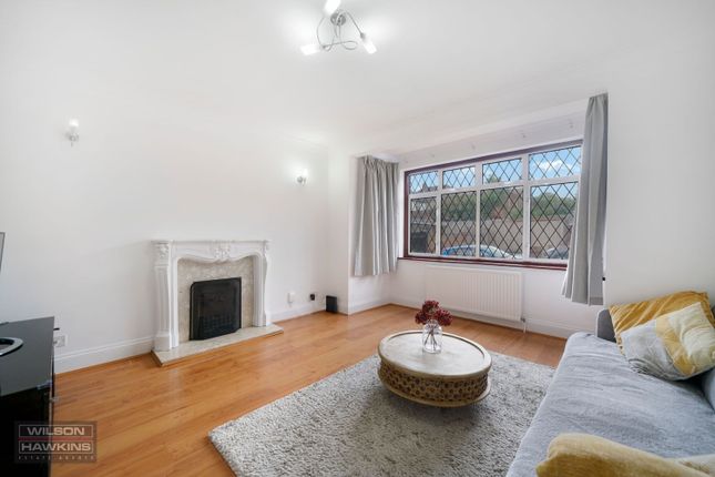 2A Cunningham Park, Harrow photo 2