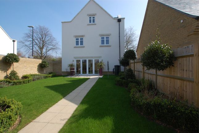 Detached house to rent in Worsley Bridge Road, Beckenham