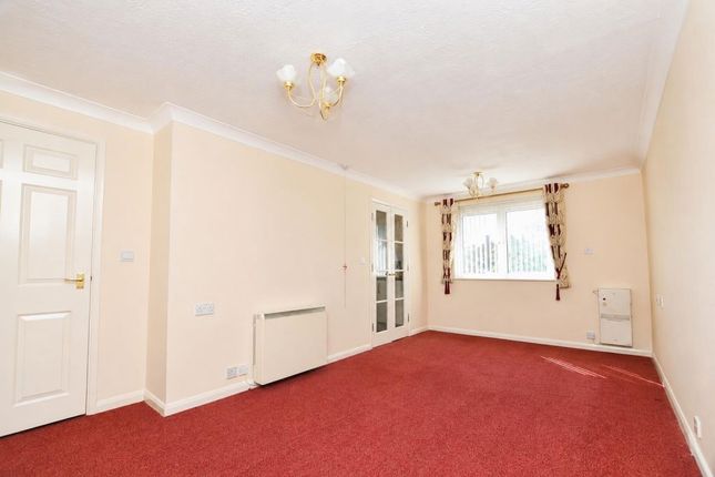 37 Hamilton Court, Lammas Walk, Leighton Buzzard photo 3
