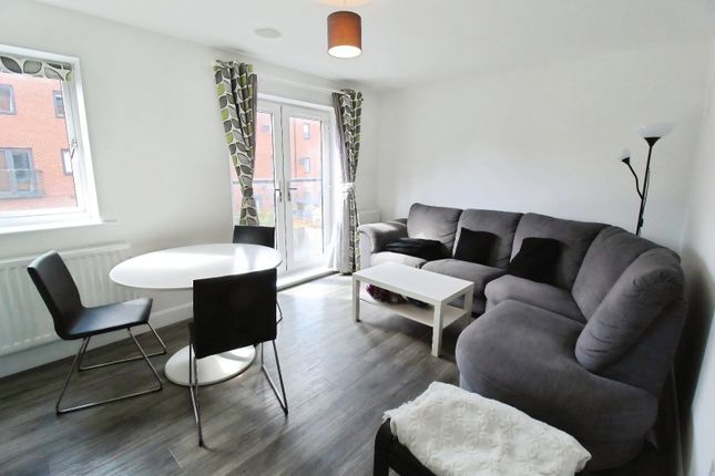 26, Cable Place, Leeds photo 2