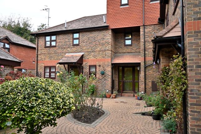 Flat for sale in Essex Place, Newhaven