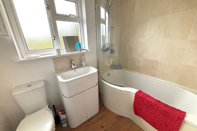 Stonedane Court, Kent photo 5