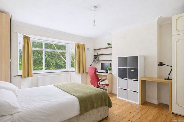 Room 1, 5 Lucraft Road, Brighton photo 4