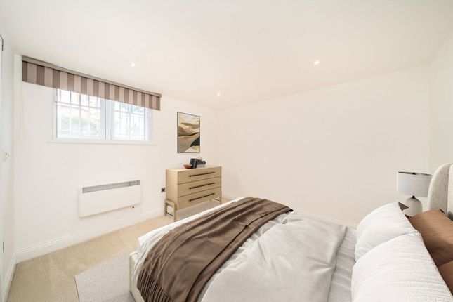 Flat 1, Gilmore House, 113, Clapham Common North Side, London photo 4