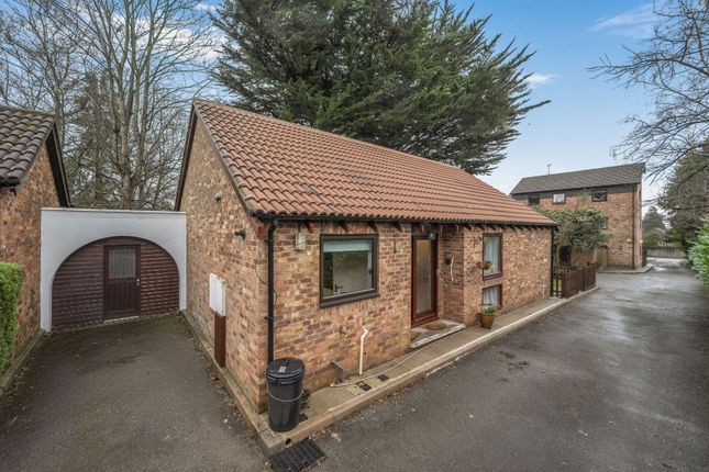 2-bed bungalow on 6, Welcote Drive, Northwood, £650,000