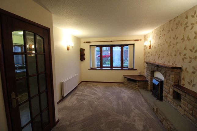 5, Meadow Court, Castleford photo 4