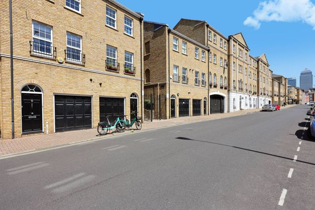Terraced house for sale in Rotherhithe Street, Rotherhithe, London