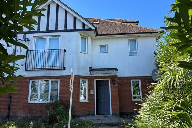 2-bed flat on Flat 1, Olive Court, 40, Edgwarebury Gardens, EDGWARE, £230,000
