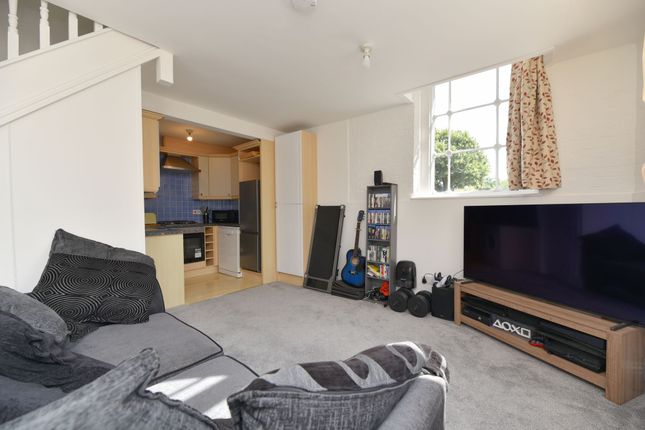 Flat 18, Claremont Court Rose Lane, Biggleswade photo 4