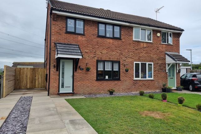 Thumbnail Semi-detached house to rent in Goldcrest Close, Beechwood