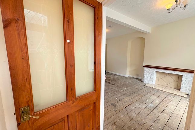 26 King Edward Street, Bridgend photo 3