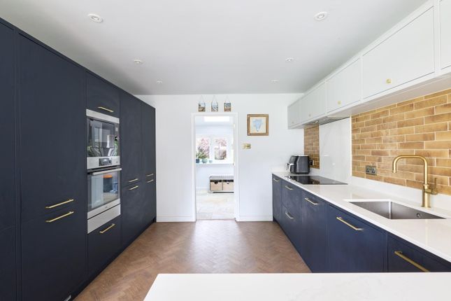 24 Queen Edith's Way 0408250027.Jpg