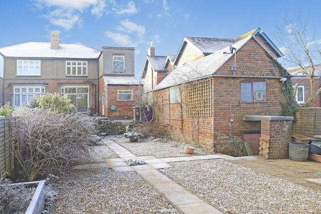 Copthorne Road, Pennfields, Wolverhampton WV3, 4 bedroom semi-detached