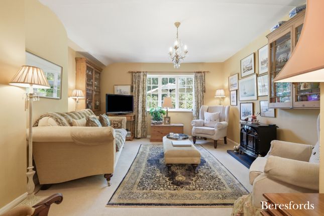 Dorothy Sayers Cottage, 24, Newland Street, Essex photo 4