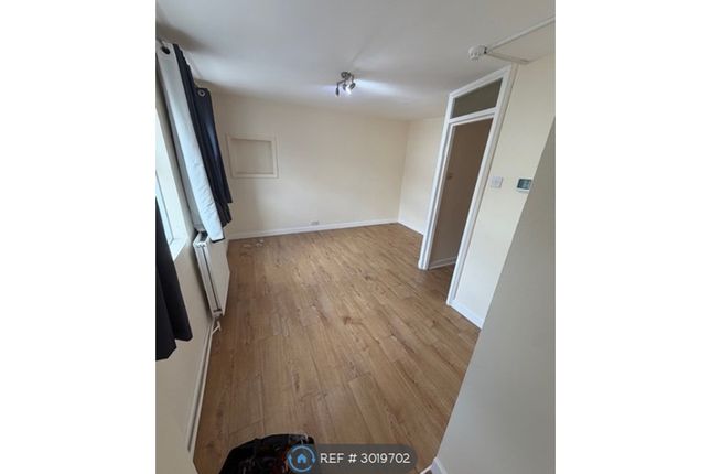 Flat D, Hibernia Road, Hounslow photo 3