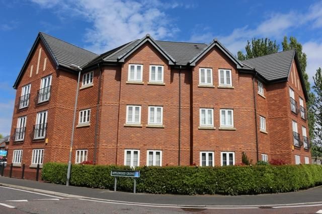 Thumbnail Flat to rent in Applewood Court, Halewood, Liverpool
