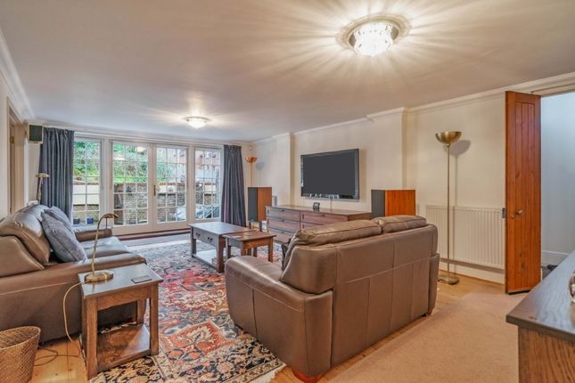 Eaton Brae, Lamberhurst photo 2