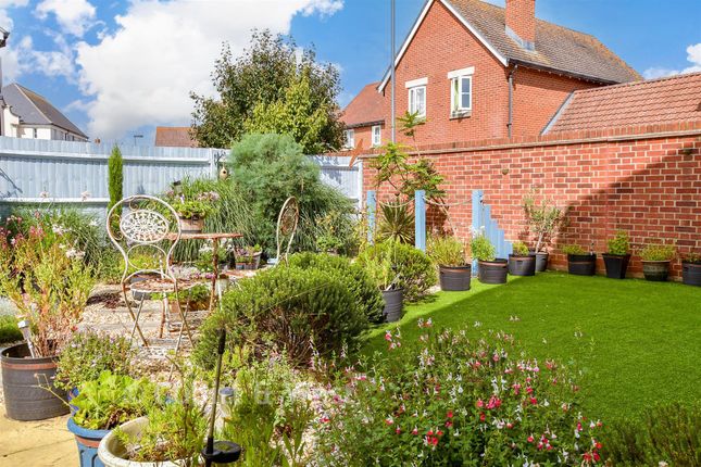 2-bed detached on 3, Lidsey Lane, Bognor Regis, £270,000