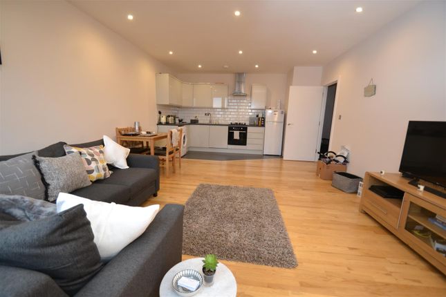 32 Consort House, Consort Way, Horley photo 5