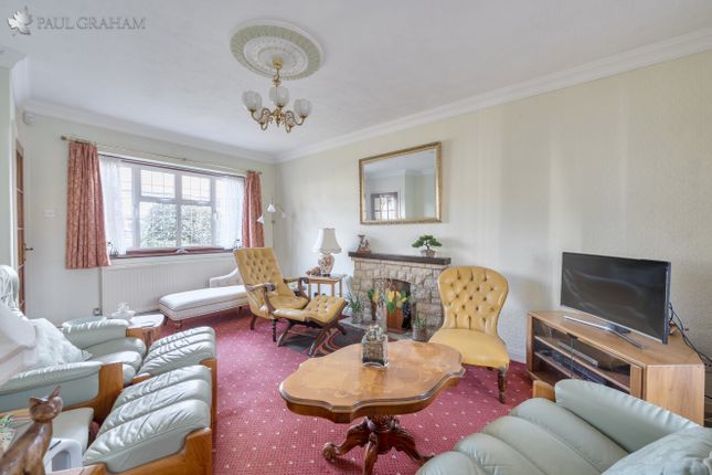 27, Browning Avenue, Sutton photo 2