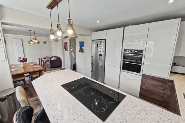 4, Grendon Drive, Rugby photo 2