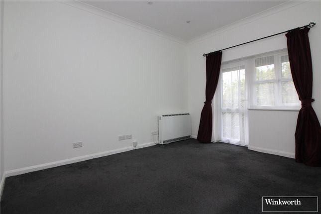Flat to rent in The Pines, Anthony Road, Borehamwood, Hertfordshire