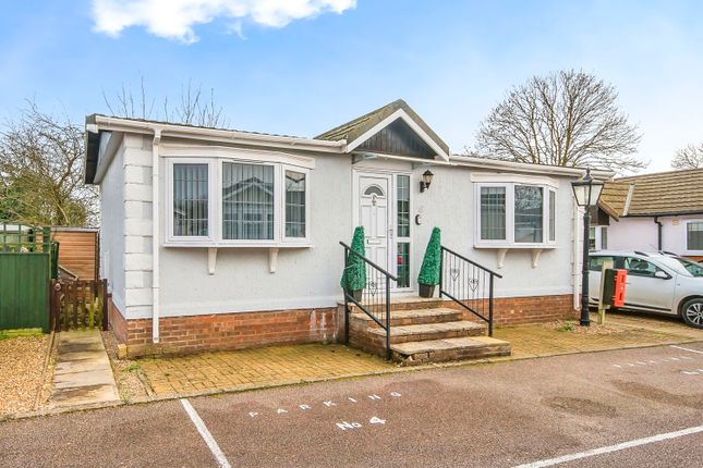 Mobile/park home for sale in Lordsway Park Homes, Alconbury, Huntingdon