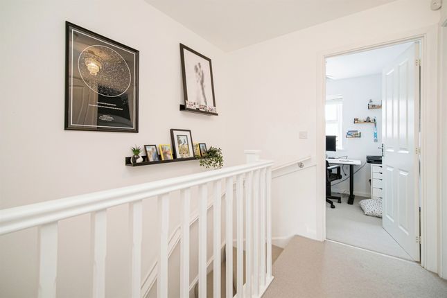 End terrace house for sale in Greenwich Park, Kingswood, Hull