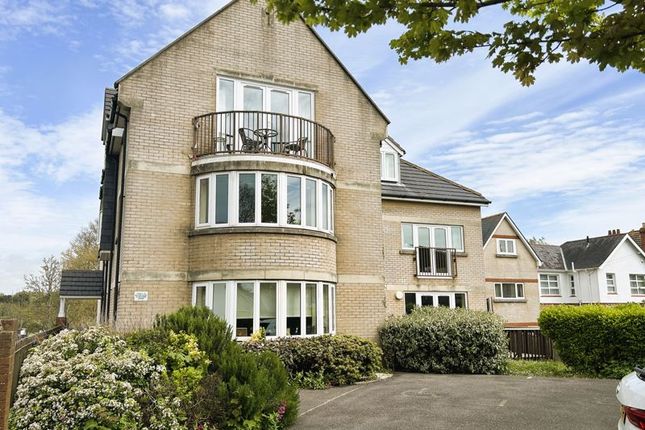 Flat for sale in Willow Court, Melcombe Avenue, Greenhill, Weymouth, Dorset