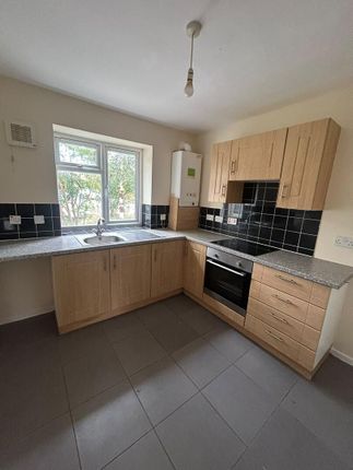 25, Summercroft, Telford photo 5